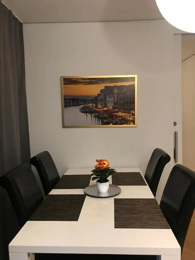 Apartment In Berlín 0*,  Alemania